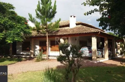 Casa para Venda - 220m², 2 dormitórios, sendo 1 suites, 4 vagas - Belém Novo