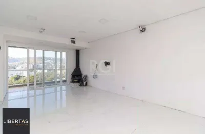 Casa para Venda - 377m², 4 dormitórios, sendo 2 suítes, 3 vagas - Teresópolis