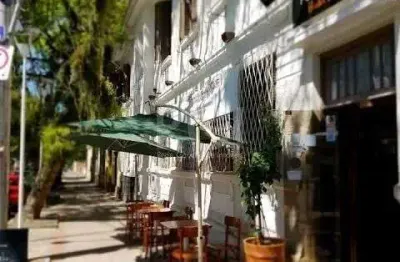 Casa comercial à venda na Rua São Carlos, 545, Floresta, Porto Alegre