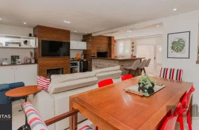 Excelente casa em condomínio de 249m² com 03 dormitórios e 4 vagas.