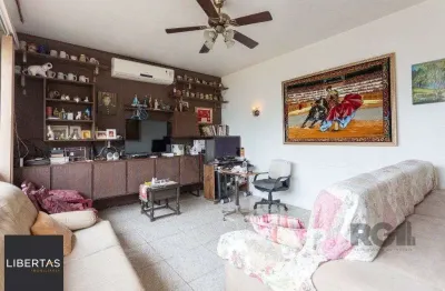 Casa com 4 quartos à venda na Rua Esteio, 364, Cavalhada, Porto Alegre