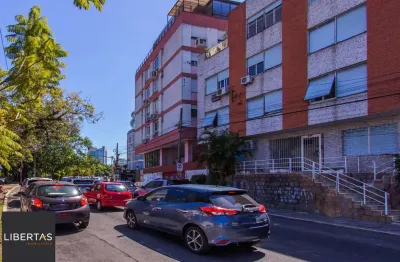 Apartamento Garden com 2 quartos e 94m² à venda em Rio Branco, Porto Alegre.