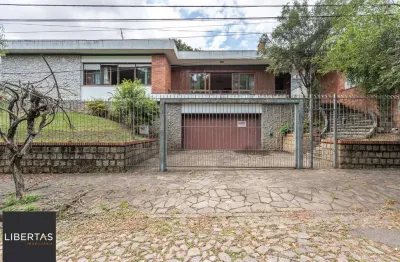 Casa com 3 quartos para alugar na Rua Tunísia, Vila Ipiranga, Porto Alegre
