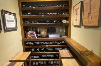 Casa em Condomínio para Comprar no bairro Pedra Redonda com 4 suítes