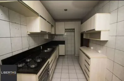 Casa Sobrado semi mobiliada com 3 dormitórios no Bairro Jardim Floresta