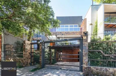 Casa com 3 quartos à venda na Rua Caeté, 545, Vila Assunção, Porto Alegre