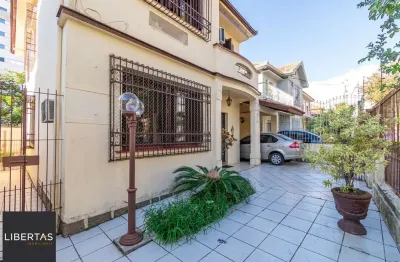Casa com 3 quartos à venda na Rua Germano Hasslocher, 26, Azenha, Porto Alegre