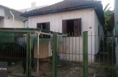 Casa com 4 quartos à venda na Rua Camaquã, 433, Camaquã, Porto Alegre