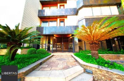 Xcelente cobertura, 3 dormitórios, 1 suíte, (atualmente 3, ampliada suíte do casal),