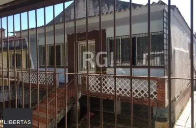 Casa com 3 quartos à venda na Rua Padre João Batista Reus, 732, Tristeza, Porto Alegre