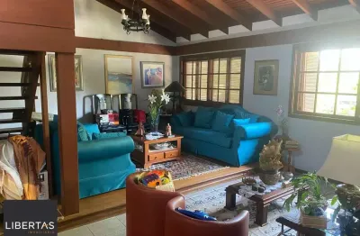 Casa com 5 quartos à venda na Rua Comendador Creidy, 125, Chácara das Pedras, Porto Alegre