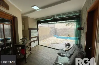 Casa com 3 quartos à venda na Rua Professor Isidoro La Porta, 58, Jardim Planalto, Porto Alegre