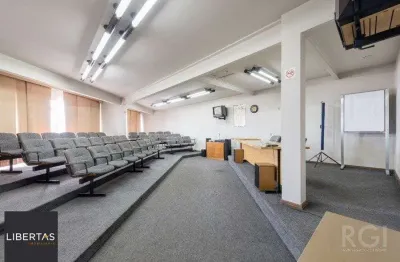 Predio para Venda - 2203.23m², 0 dormitórios, 30 vagas - São João