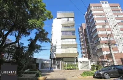 Apartamento de 3 dormitórios, suíte e 2 vagas de garagem no bairro Petrópolis em Porto Alegre
