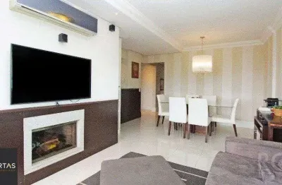 Apartamento para Venda  -  2 dormitórios,  1 suite,  andar alto,  LAREIRA, CHURRASQUEIRA 2 vagas - Petrópolis