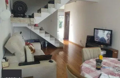 Excelente casa, 2 quartos,  ampla com 120m² de área privativa e 296,30m² de área total no Passo das Pedras