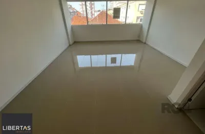 Sala comercial desocupada no edifício Baltimore, bairro Bom Fim em Porto Alegre.