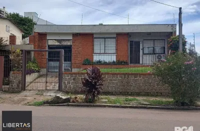 Casa com 4 quartos à venda na Rua Aneron Corrêa de Oliveira, 160, Jardim do Salso, Porto Alegre