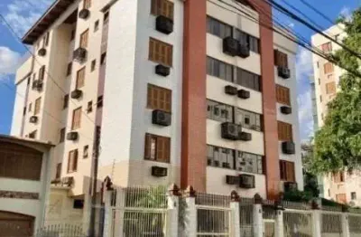 Excelente cobertura, 03 dorm com suite, churrasqueira, piscina e vista.