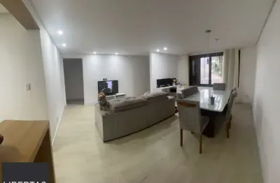 Casa com  03 quartos (01 suíte), 02 vagas, no Bairro Vila Conceição