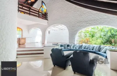 Casa com 3 quartos à venda na Rua Padre João Batista Reus, 257, Vila Conceição, Porto Alegre