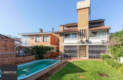 Casa para Venda - 349m², 4 dormitórios, sendo 1 suites, 3 vagas - Tristeza
