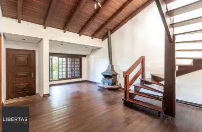 Casa para Venda - 280m², 3 dormitórios, sendo 1 suites, 2 vagas - Espirito Santo