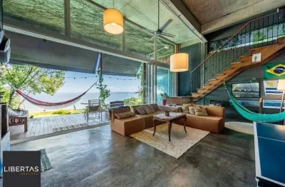 Casa para Venda - 300m², 3 dormitórios, sendo 3 suites, 2 vagas - Sétimo Céu