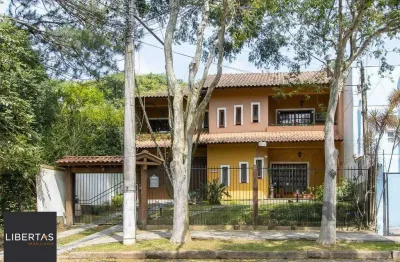 Casa para Venda - 300m², 3 dormitórios, sendo 1 suites, 4 vagas - Nonoai