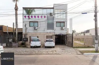 Sobrado para Venda - 300m², 3 dormitórios, sendo 1 suites, 3 vagas - Cavalhada