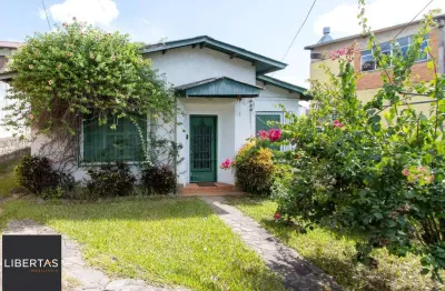 Casa com 3 quartos à venda na Rua Professor Clemente Pinto, 51, Medianeira, Porto Alegre