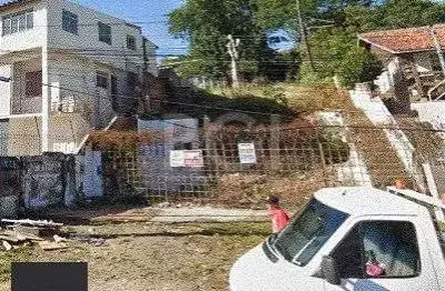 Terreno à venda na Avenida Vicente Monteggia, 564, Cavalhada, Porto Alegre