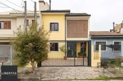 Casa com 3 quartos à venda na Rua Eva Pinto, 114, Hípica, Porto Alegre