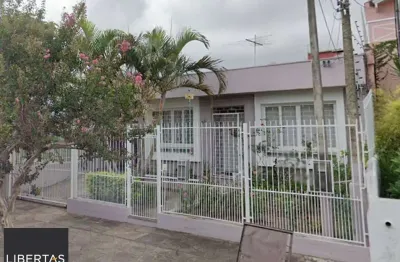 Casa em condomínio fechado com 3 quartos à venda na Avenida Rachel Wolfrid, 65, Petrópolis, Porto Alegre