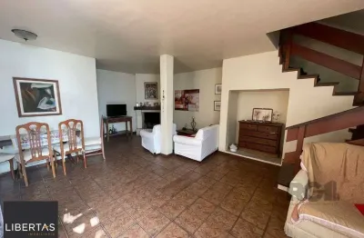 Casa com 3 quartos à venda na Rua General Oliveira Freitas, 57, Santa Tereza, Porto Alegre