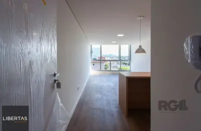 Apartamento em Porto Alegre no Bairro Petrópolis, de 2 quartos, semi mobiliado.