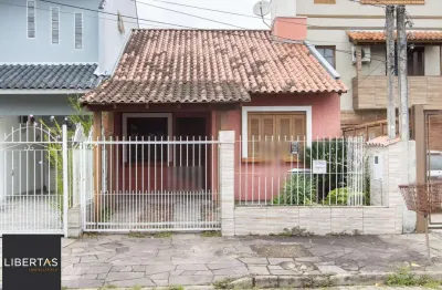 Casa com 2 quartos à venda na Rua Edgar Sanches Laurent, 76, Hípica, Porto Alegre