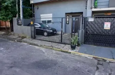 Casa com 3 quartos à venda na Rua Domingos da Silva, 215, Camaquã, Porto Alegre