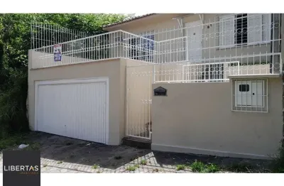 Casa com 3 quartos à venda na Avenida General Barreto Viana, 81, Chácara das Pedras, Porto Alegre
