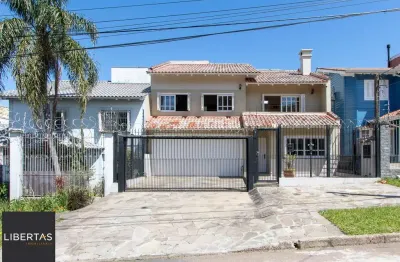 Casa com 4 quartos à venda na Avenida Cai, 865, Cristal, Porto Alegre