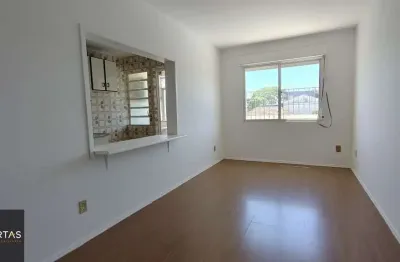 Apartamento de 1 dormitório e 1 vaga escriturada no bairro Camaquã.