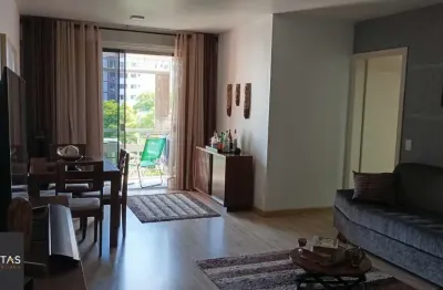 Apartamento térreo com 3 dormitórios e 2 vagas no Bairro Cristo Redentor