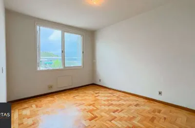 Apartamento 2 Quartos, 58m² no bairro Vila Ipiranga – Ótima Localização !