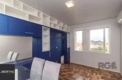 Apartamento com 2 quartos à venda na Rua Buarque de Macedo, 727, São Geraldo, Porto Alegre