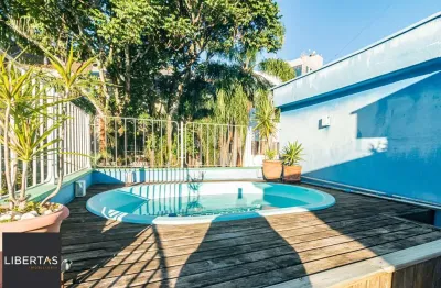 Apartamento à venda no bairro Auxiliadora em Porto Alegre/RS