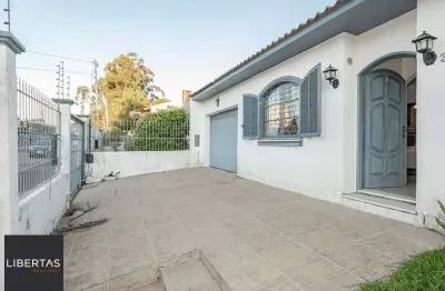 Casa com 3 quartos à venda na Rua Professor Pedro Santa Helena, 309, Jardim do Salso, Porto Alegre