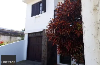 Casa para Venda - 200m², 3 dormitórios, sendo 1 suites, 1 vaga - Santana