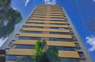 Apartamento no Menino Deus impecável, 2 dormitórios 1 suíte, 3 banheiros, 1 garagem