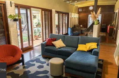 Casa com 3 quartos à venda na Rua Capão da Canoa, 354, Ipanema, Porto Alegre