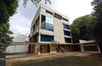 Prédio para alugar na Rua Luzitana, 597, Higienópolis, Porto Alegre